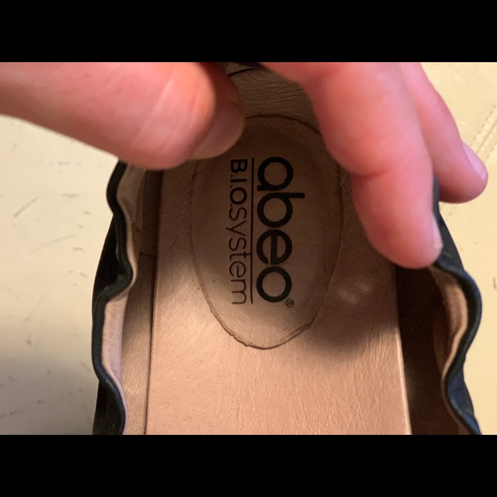 All leather comfort flats